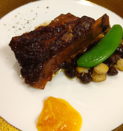 スペアリブの桜島小みかん煮込み